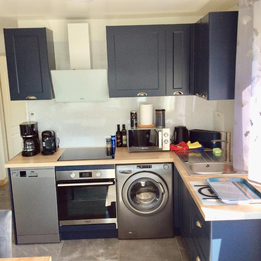 Bienvenue Chez Alain Et Marie Apartment Антиб Екстериор снимка
