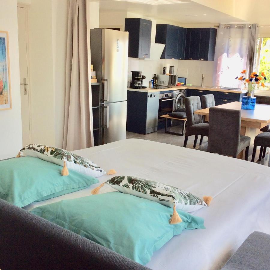 Bienvenue Chez Alain Et Marie Apartment Антиб Екстериор снимка